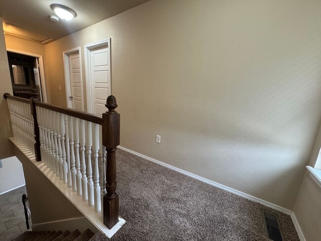 Photo - 1301 SW Washington apt 3- AVAILABLE NOW!