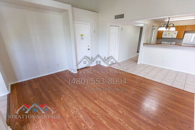 Photo - 3716 E University Dr Unidad 2033