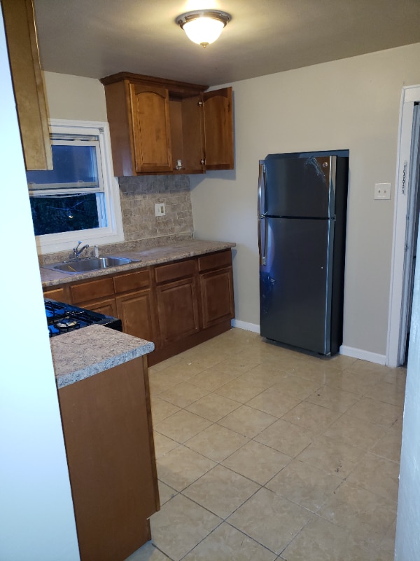 Photo - 48 Hazelwood Ave Unit Apt 3