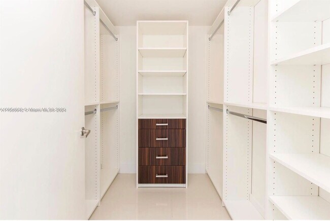 Photo - 465 Brickell Ave Unit 5306