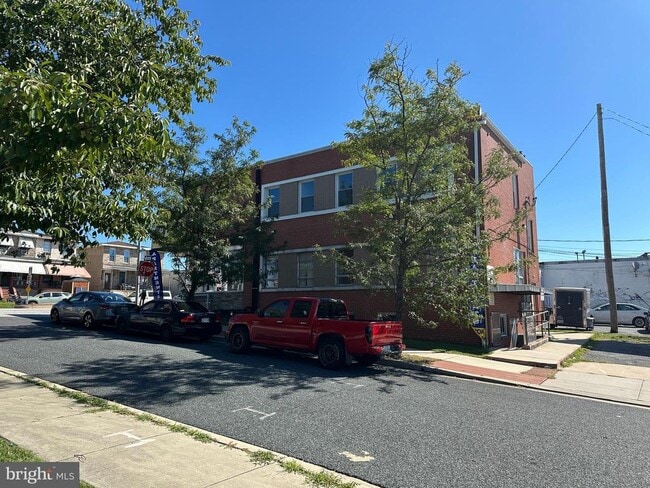 Building Photo - 6201 Eastern Ave Rental