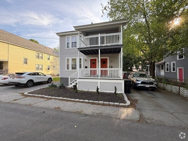 Building Photo - 14 Fleming Ave Rental