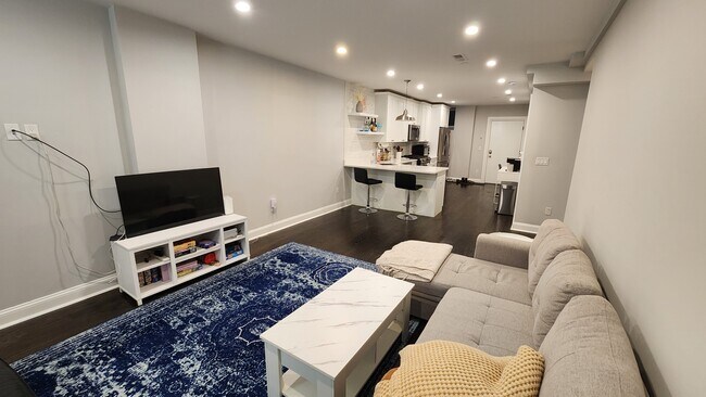 Photo - 7 Strathmore Rd Unit A