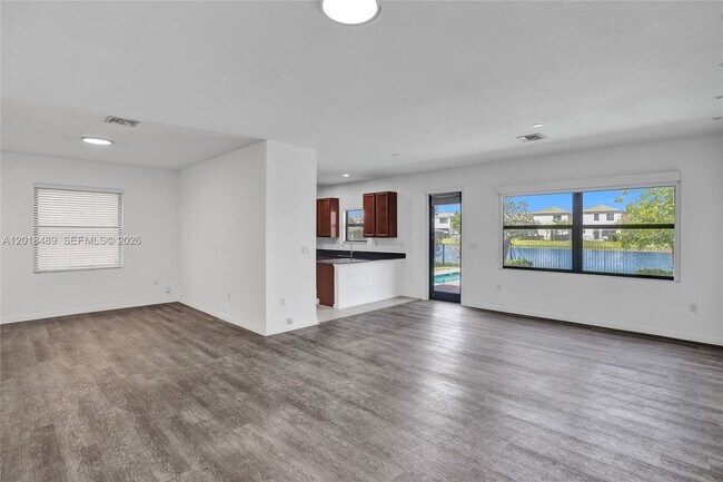 Photo - 643 NE 191st Terrace