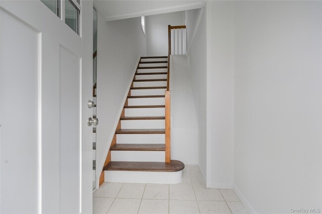 Photo - 2984 Dorlon Pl Unit Upper