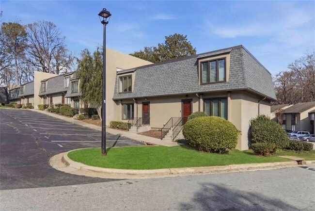 Building Photo - 49 Ivy Gates NE