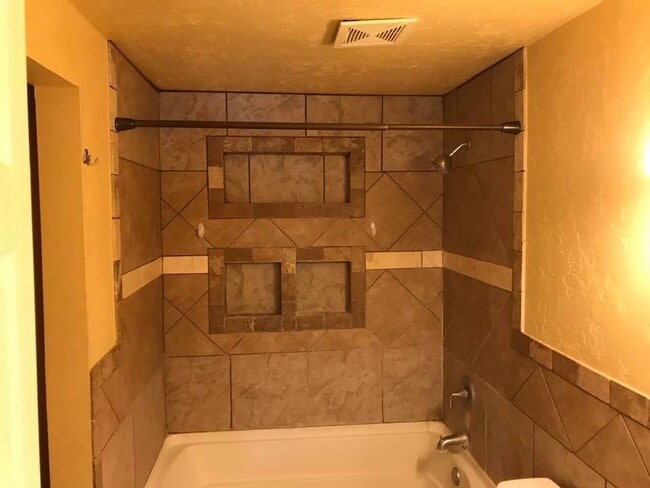Photo - 1 Bedroom 1 Bath