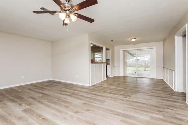 Photo - 500 Fern Ave