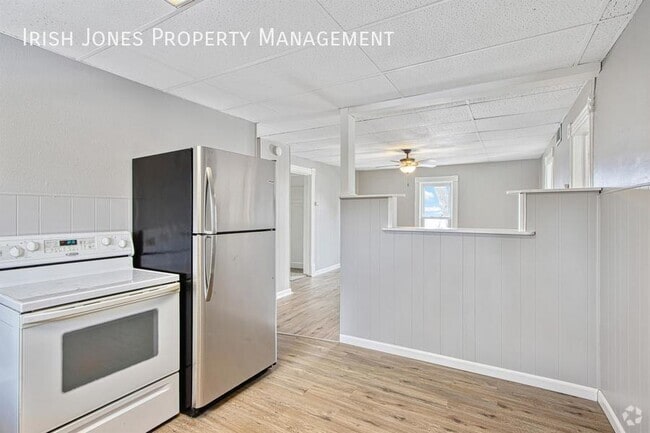 Building Photo - 152 Stevens St Unit 2 Rental