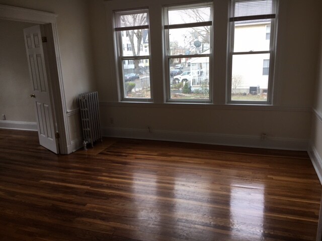 Photo - 301 Fuller St