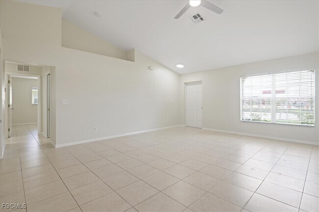 Photo - 1529 SW 15th Pl House