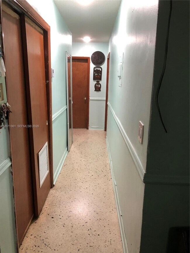 Photo - 905 SW 9th Ave Unit 905
