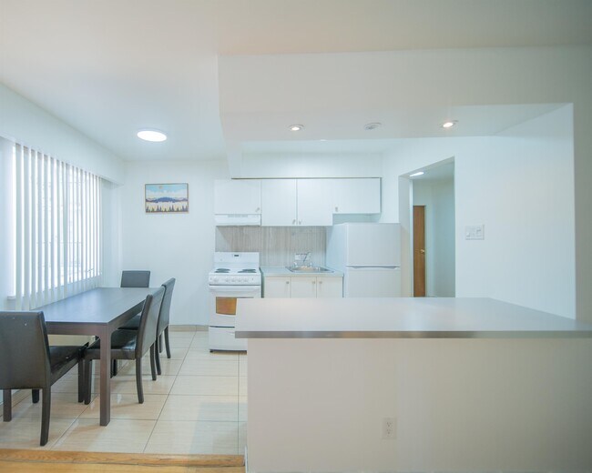 Photo - 1925 Nelson St Unit 207