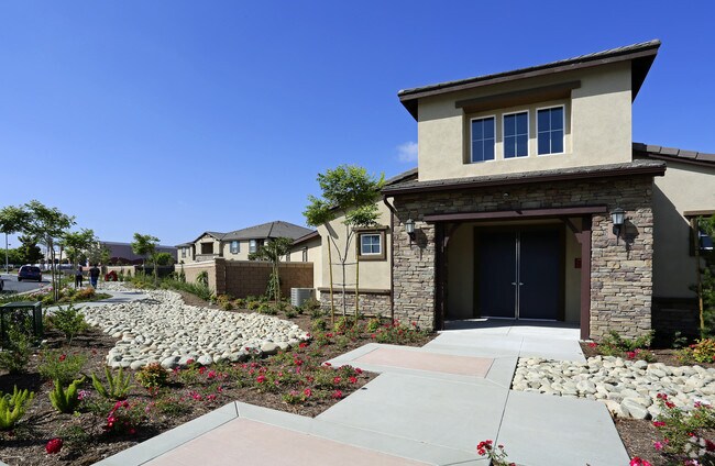 Photo - Cedar Glen Apartments