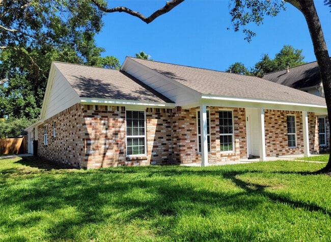 Photo - 11926 Stillwater Dr