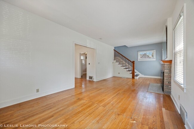 Photo - 826 N Center St