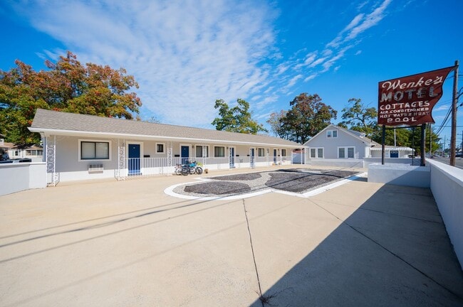 Photo - Wenke's Cottages and Hotel Unit Cottages