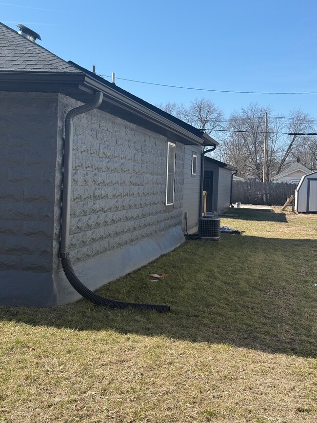 Photo - 1008 Milroy St