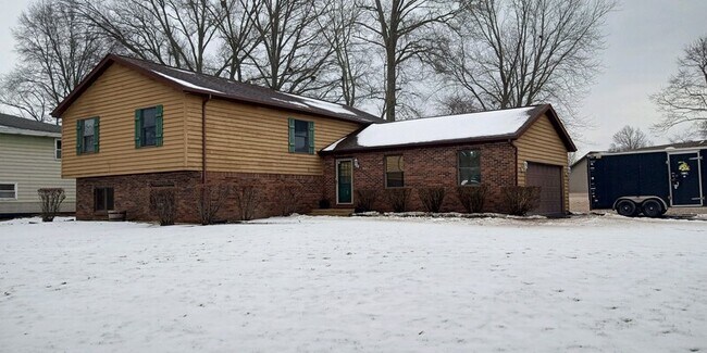 801 Dunewood Dr. - 801 Dunewood Dr. House