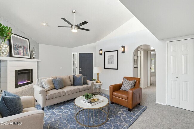 Photo - 18002 N 12th St