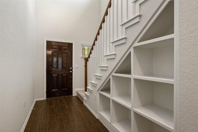 Photo - 10612 Turnbull Loop Unit 30