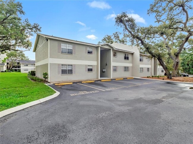 Building Photo - 14466 Reuter Strasse Cir Unit 501