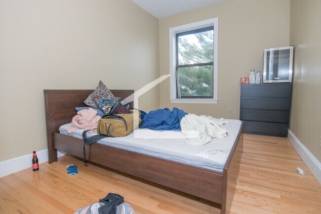 Photo - Amazing 4 bed 2 bath in Allston
