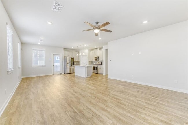 Photo - 315 Garner Dr