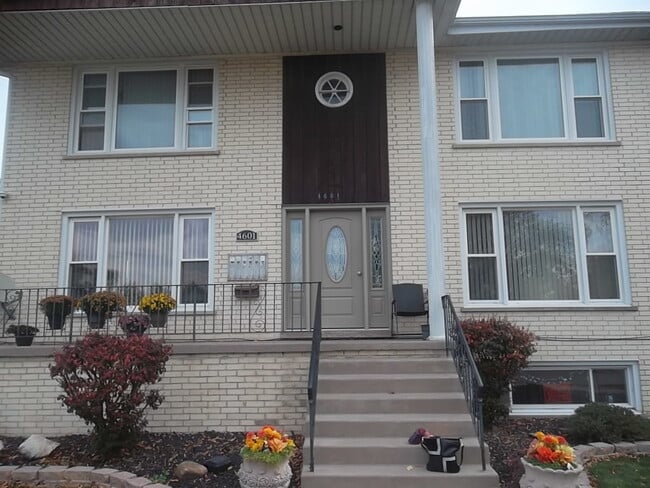 Photo - 4601 Forest Ave Apartment Unit 2S