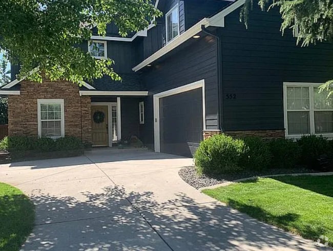 Building Photo - 552 E Whitney Ct Rental