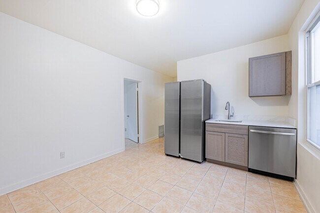 Photo - 3748 S Parnell Ave