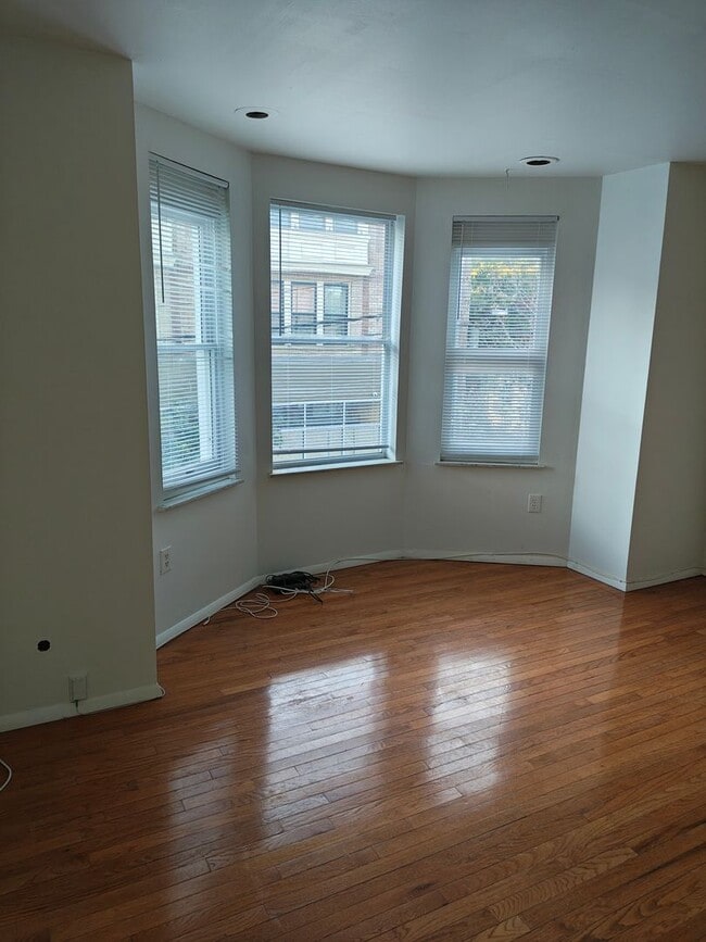 Building Photo - 723 S 4th St Unit #2 Rental