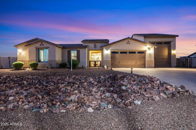 Building Photo - 13532 Sierra Vista Dr