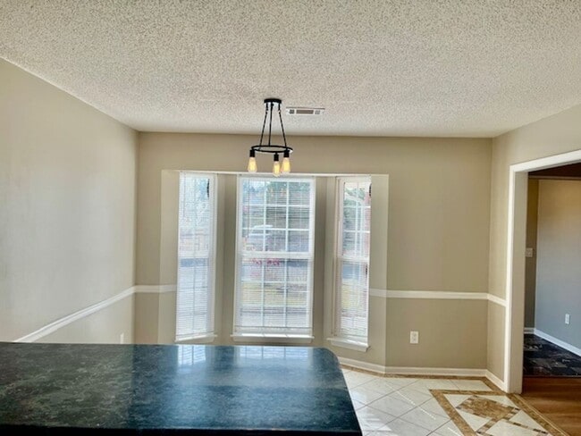 Photo - 703 Elliott Dr NW