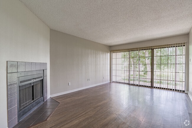 Chickasaw 2BR, 2BA - 1,189SF