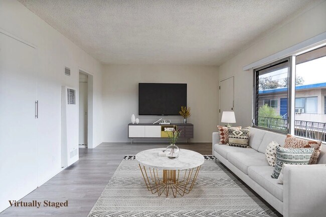 10026 Palms Blvd.,