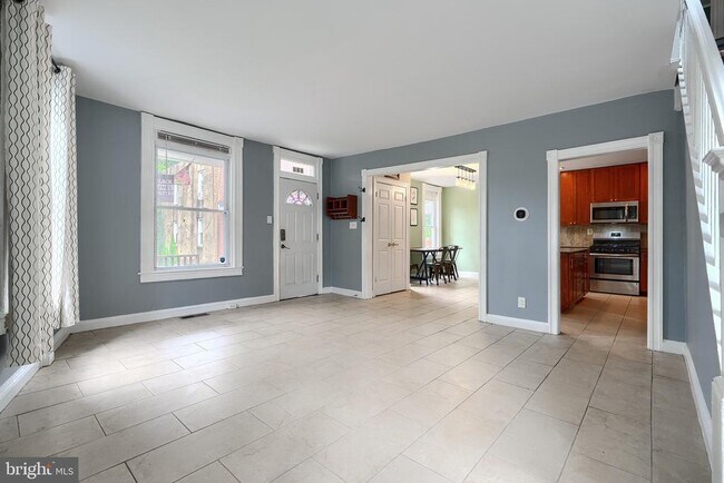 Photo - 620 Montpelier St