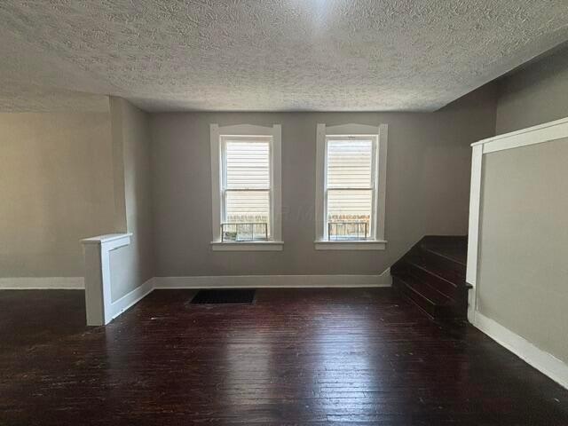 1251 E 15th Ave