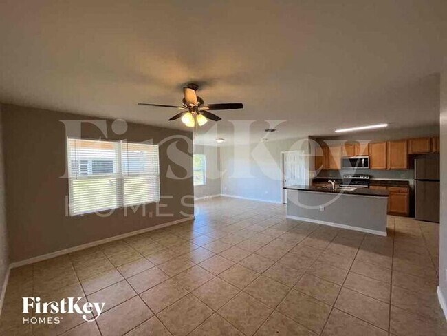 Photo - 9297 Kinghill St