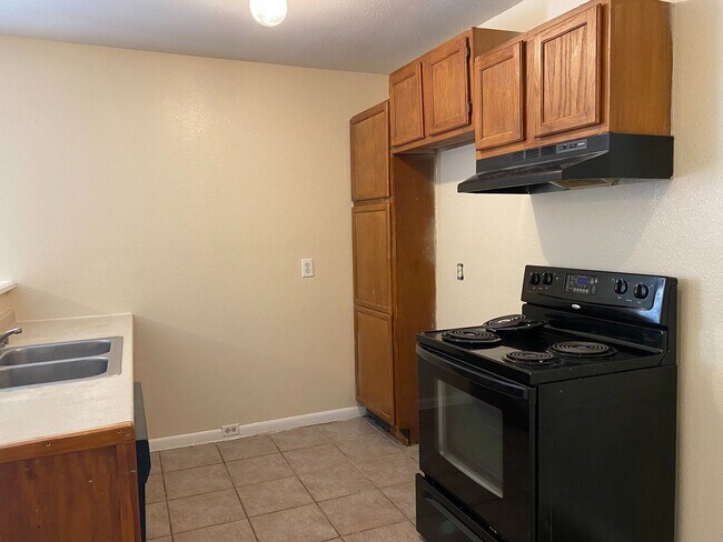 Photo - 7545 Windsor Oaks