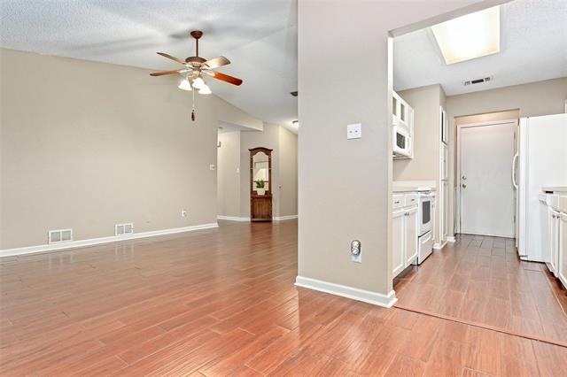 Photo - 1509 Hunting Green Dr