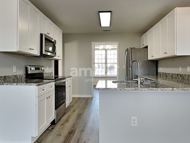 Photo - 111 Legends Rd