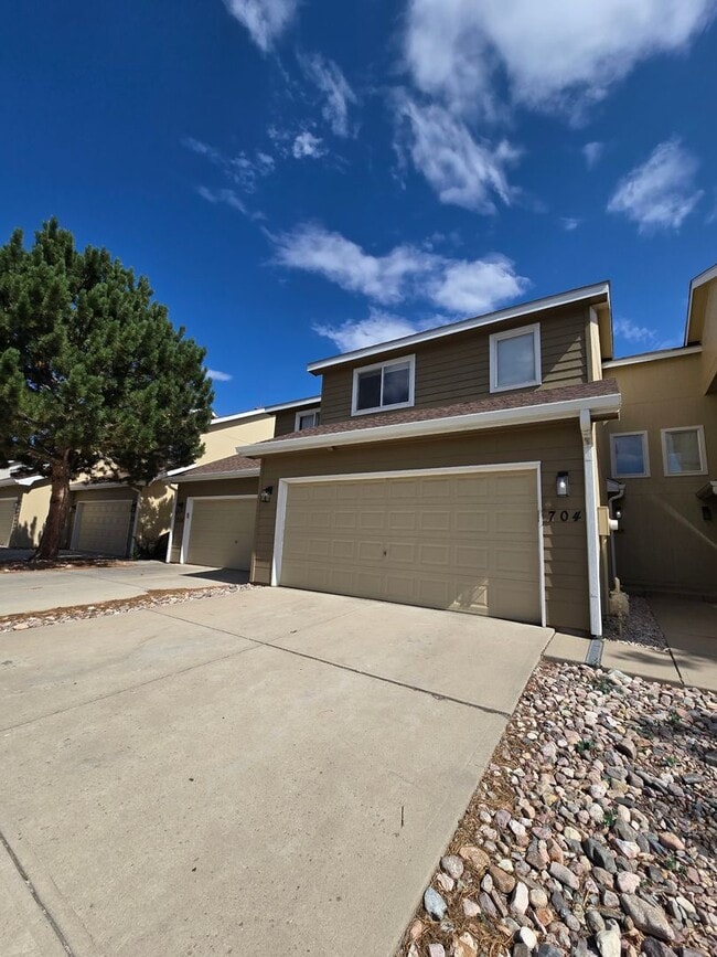 Great Townhome in Windsor - Great Townhome in Windsor
