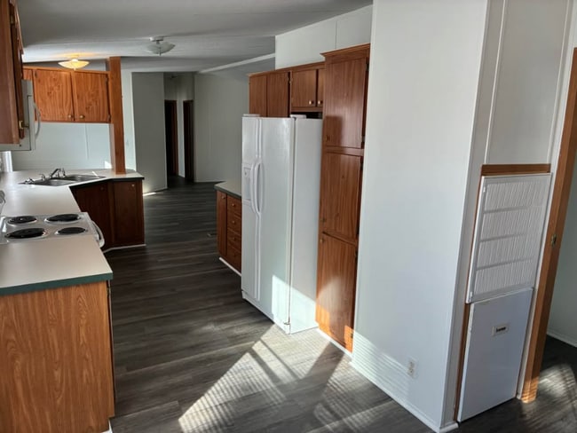 Photo - 1220 Garden Grove Ln