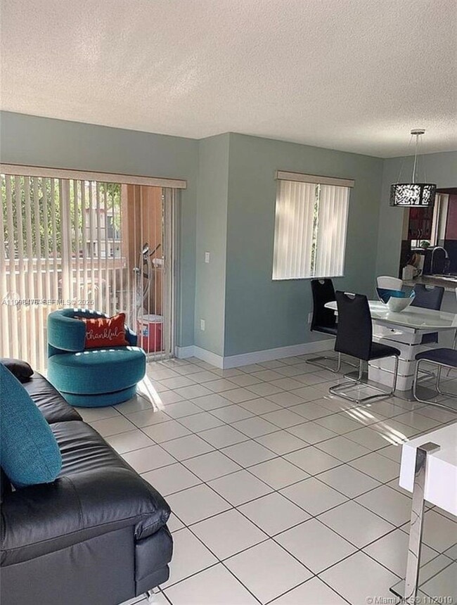 Photo - 6205 SW 131st Ct Unidad 203