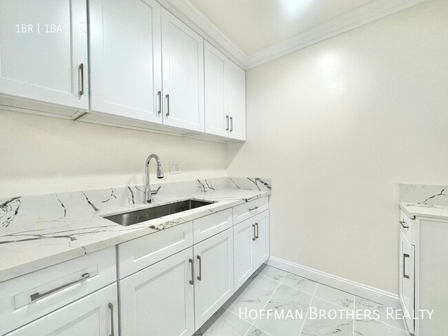 Photo - 20445 Saticoy St Unidad 32