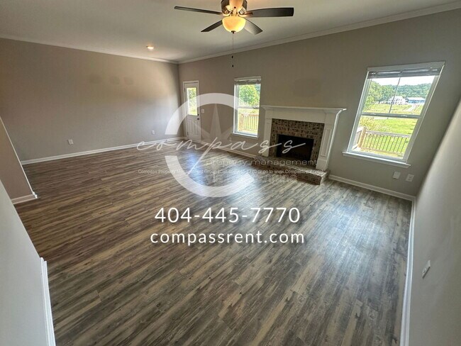 Photo - 226 Lyndon Wy NW House