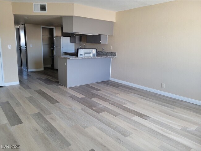 Photo - 3701 Thomas Ave Apartamento Unidad 04