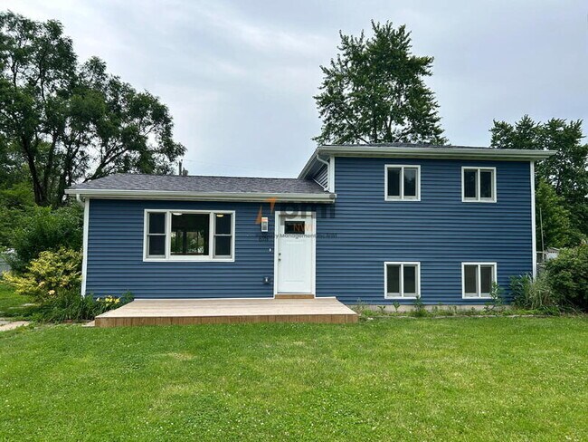 Photo - 673 Joe Martin Rd