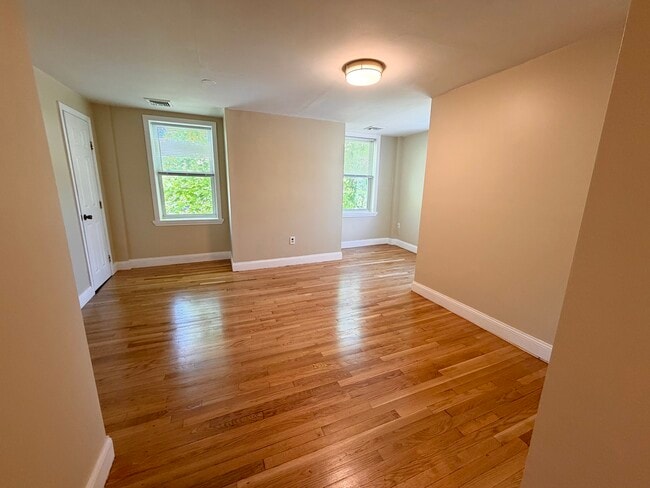 Photo - 117 Arlington St Unit 2